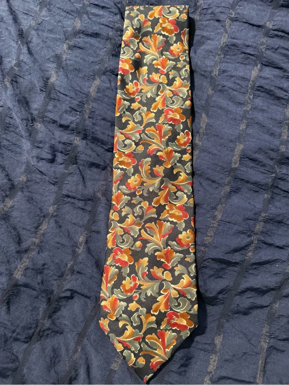 Christian Dior Monsieur Floral Silk Tie in Black and Gold